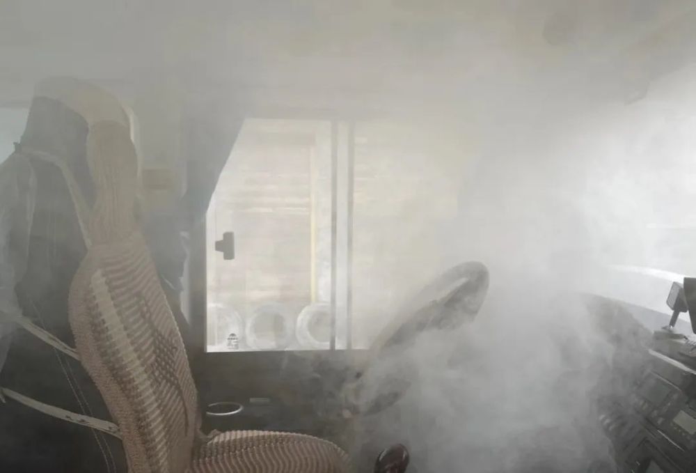 為愛護航，安全抵達——我校附屬幼兒園校車安全演練活動