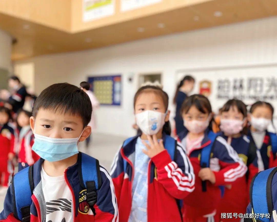 遇事不慌，聽從指揮！柏林陽光幼兒園校車安全演練，為愛護航！