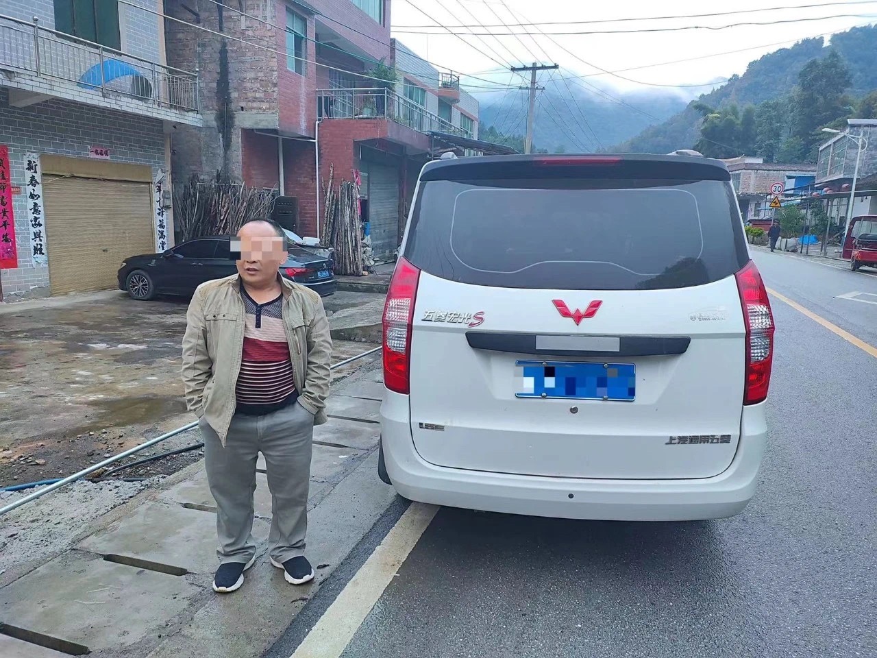 非法營(yíng)運(yùn)“黑校車(chē)”，貴州一駕駛員被依法判刑！