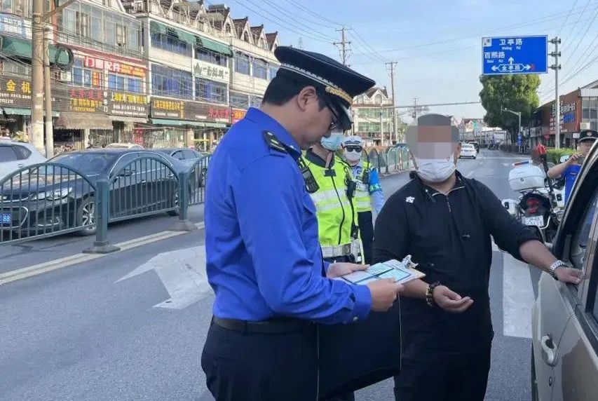 孩子的安全豈能兒戲?六一前,查獲“黑校車”! 圖片