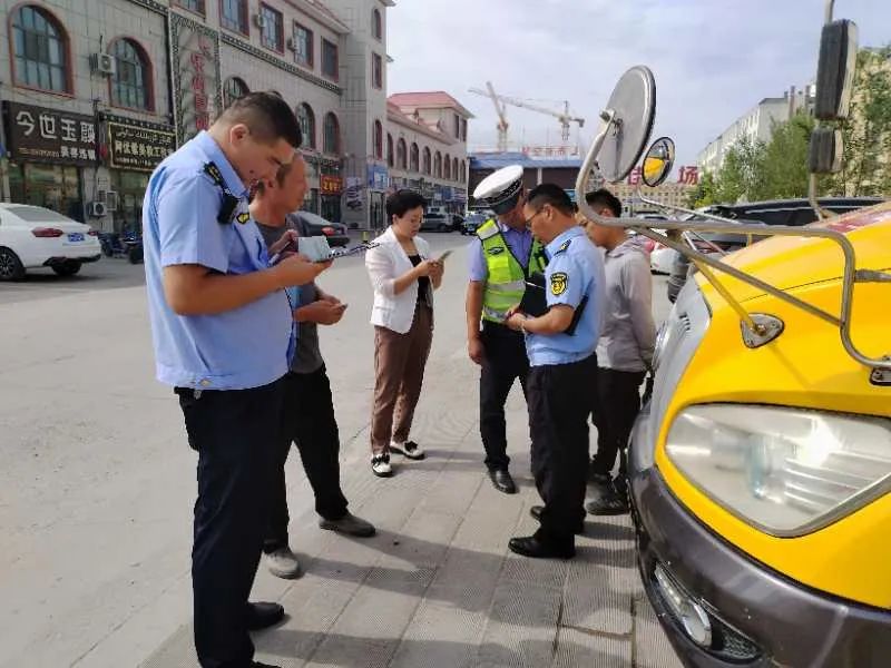 【安全生產(chǎn)月】開展校車“健康體檢” 守護(hù)學(xué)生出行安全 圖片