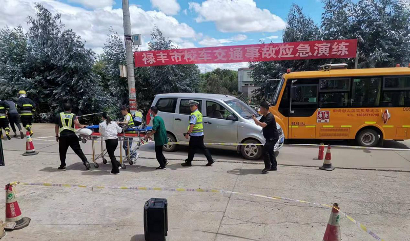 祿豐市校車安全整治出 “十招 ” 圖片