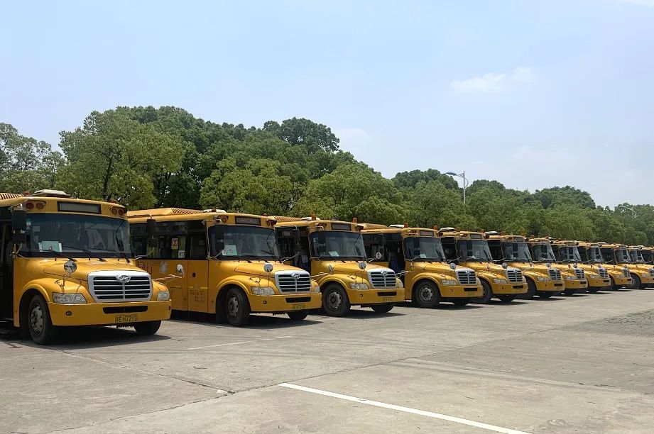 暑期校車“體檢”忙 圖片