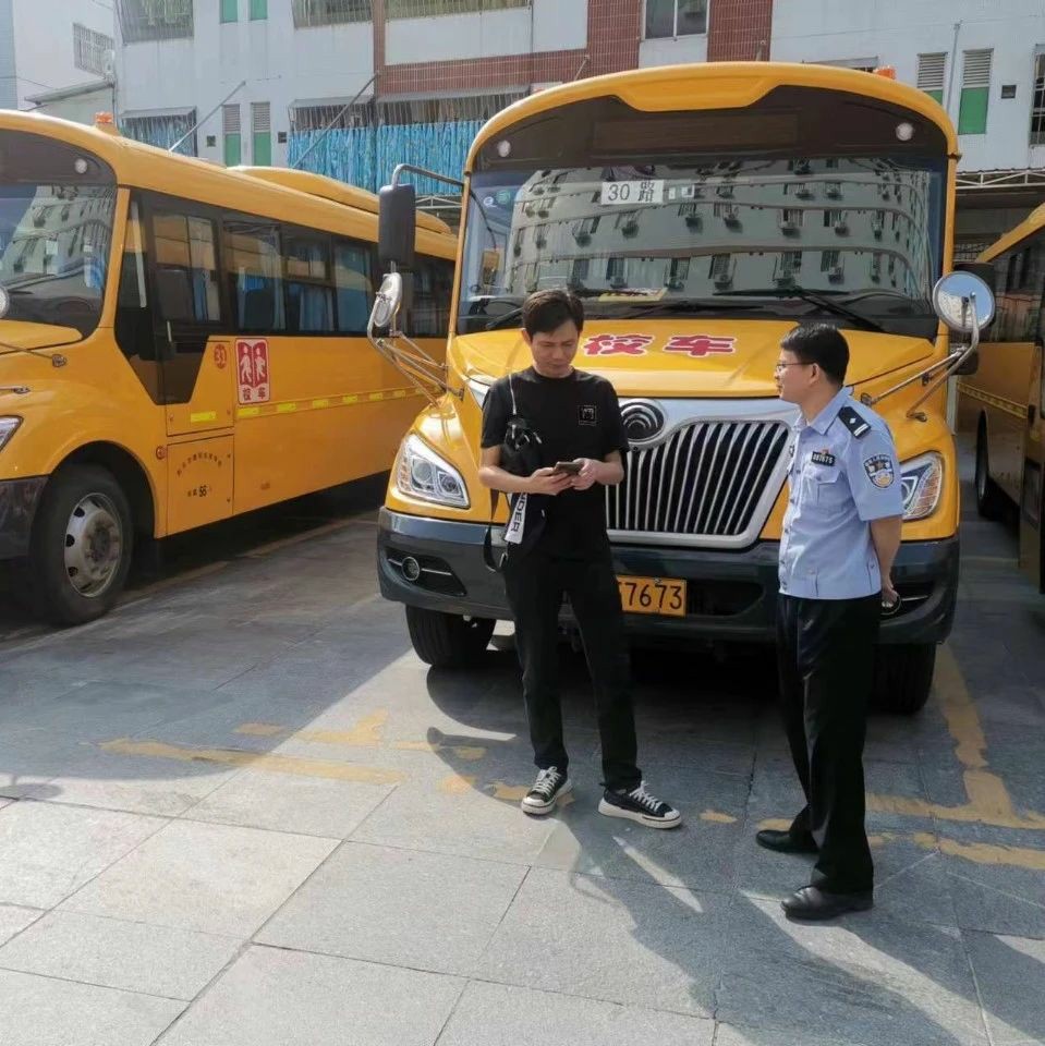 交通安全無(wú)小事！潮陽(yáng)交警開(kāi)展校車安全檢查和校車司機(jī)安全宣傳教育
