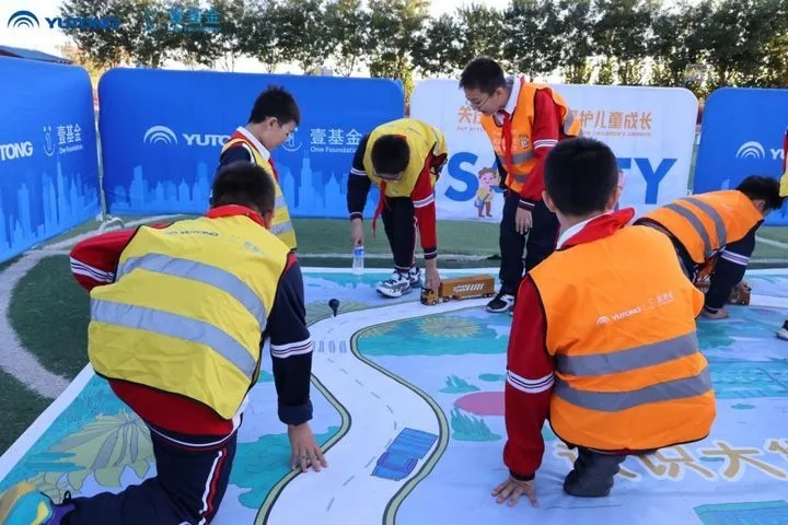 2023宇通&壹基金兒童交通公益行走進香河縣城內第五小學 2023宇通&壹基金兒童交通公益行走進香河縣城內第五小學