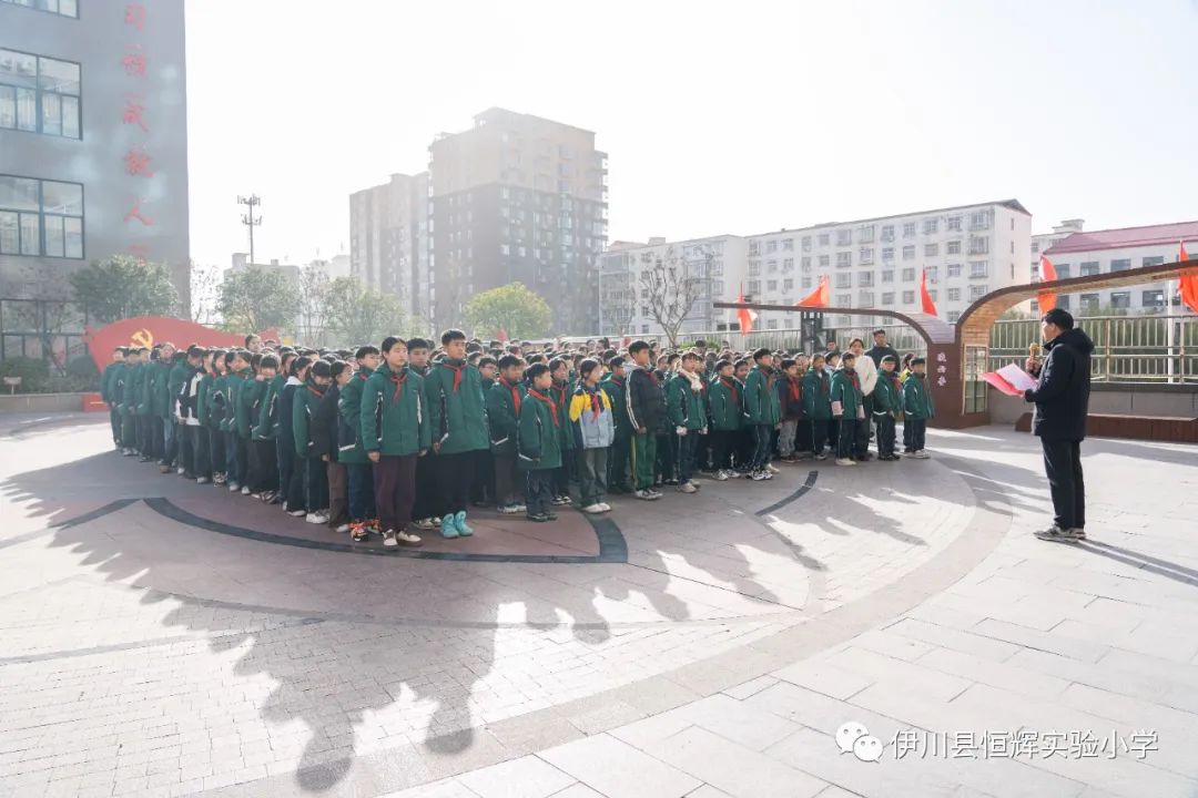 校車安全 警鐘長鳴 圖片