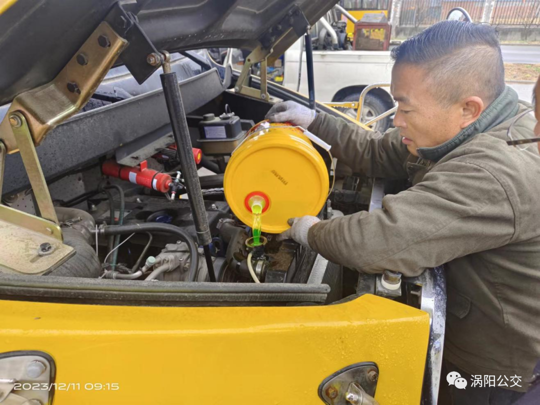 渦陽公交校車隊組織開展冬防安全大檢查活動/ 圖片