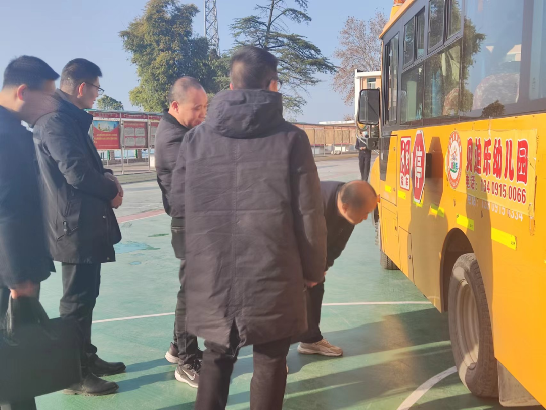 江南片區開展校車安全專項檢查/ 圖片