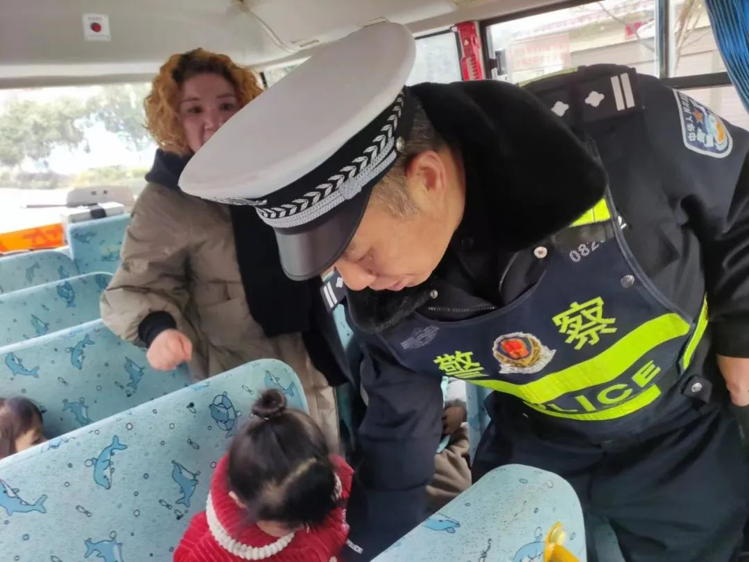 冬季攻勢 | 開展校車安全檢查 學生出行保駕護航 圖片