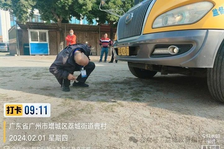 荔城街開展2024年春季開學(xué)前校車安全管理聯(lián)合大檢查/ 圖片