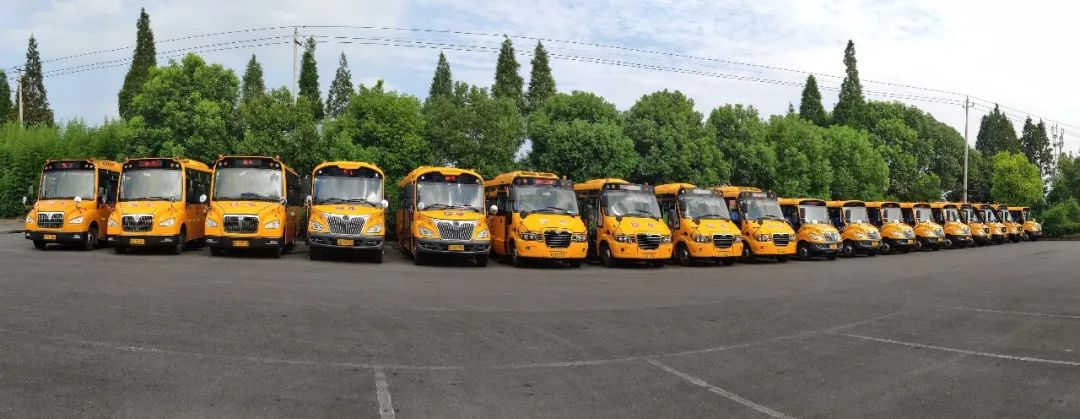 丹陽校車運(yùn)輸公司多措并舉確保校車開學(xué)安全/ 圖片