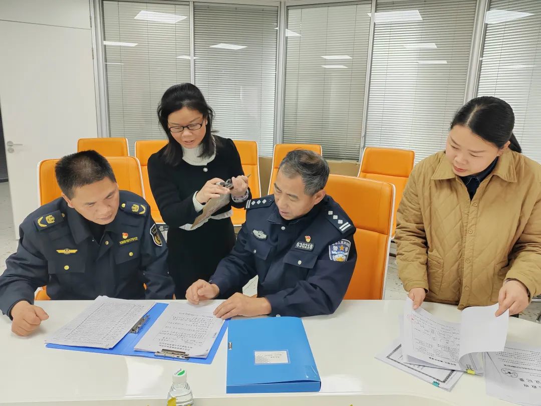 區(qū)教育局等四部門開展校車安全管理檢查指導(dǎo)/ 圖片