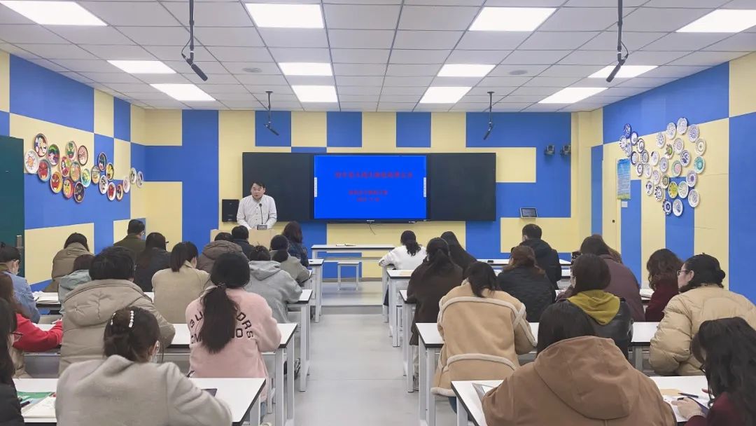 演練不松懈 安全伴童行——青陽實小旌陽分部校車著火逃生演練活動