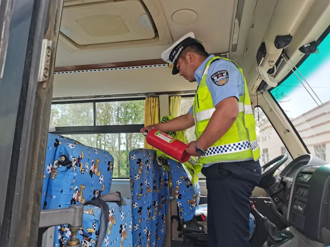 【七進(jìn)宣傳】嚴(yán)把校車安全關(guān),擰緊校園“安全閥” 圖片