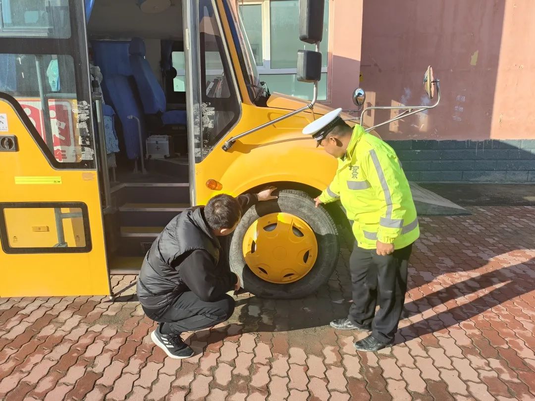 強化校車安全“大檢查”,擰緊校車出行“安全閥”! 圖片