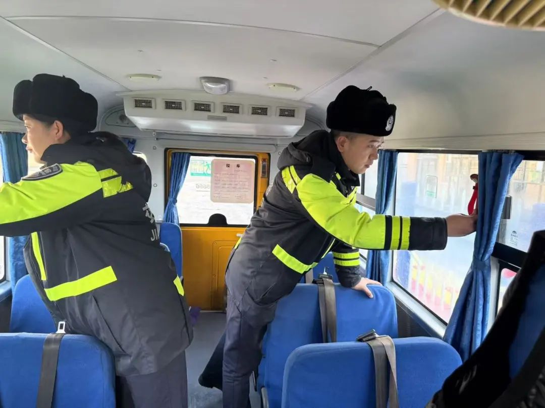 【能力作風(fēng)建設(shè)】林區(qū)公安局迎春分局交警大隊(duì)“三零”舉措,筑牢校車安全防線 圖片