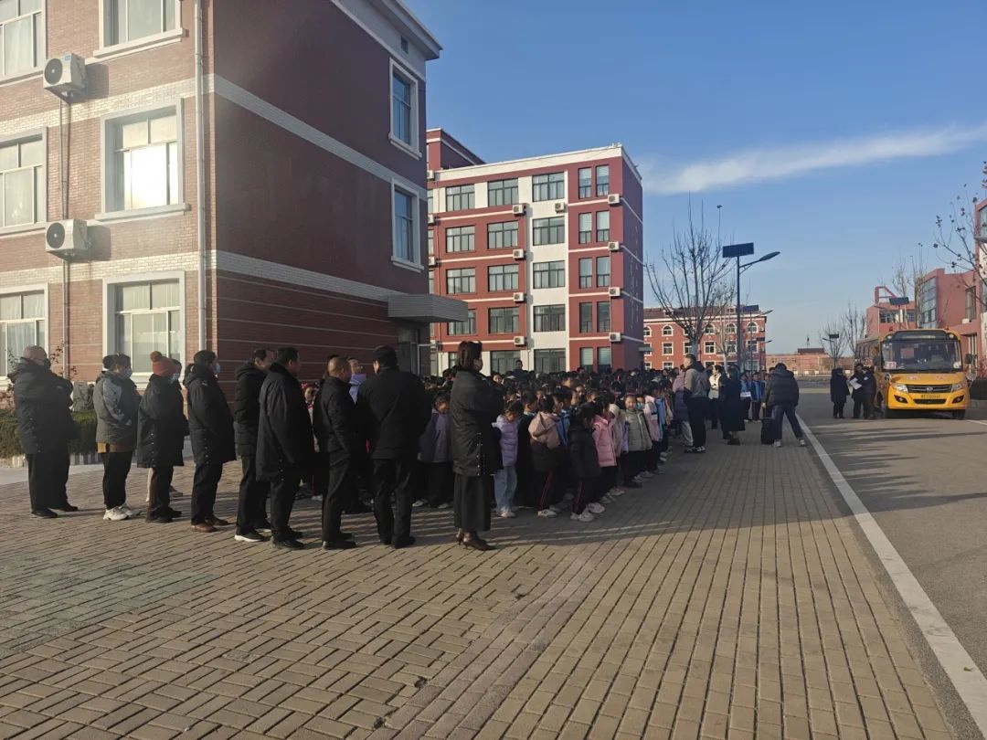 校車演練不松懈 安全意識筑心間 圖片