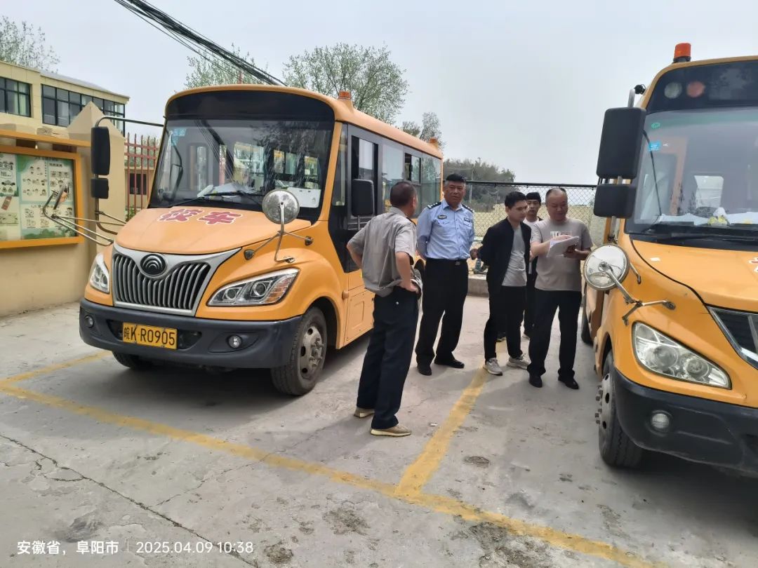 縣應急管理局檢查組到十八里鋪鎮檢查校車安全隱患排查整治工作