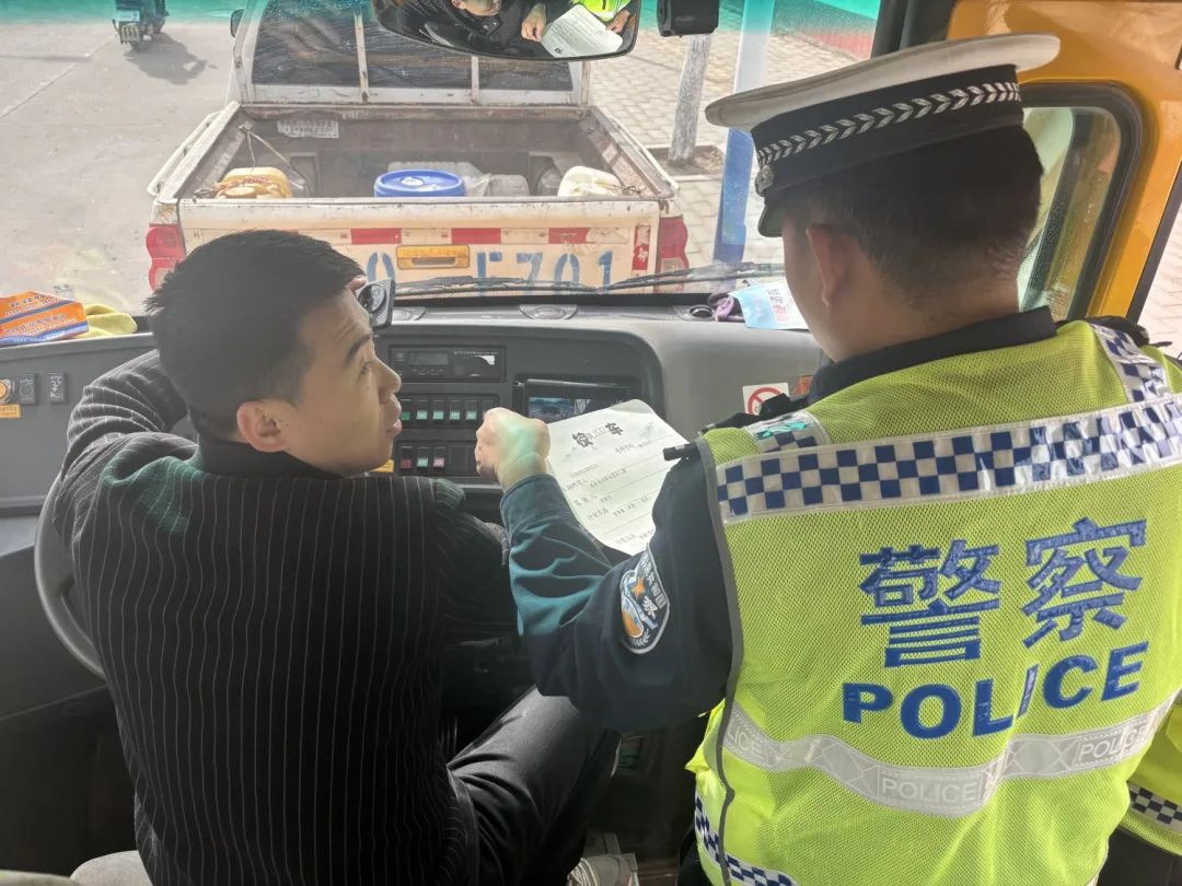 【部門動(dòng)態(tài)】春季攻防宣丨校車安全“大檢查” 筑牢學(xué)生“安全路” 圖片