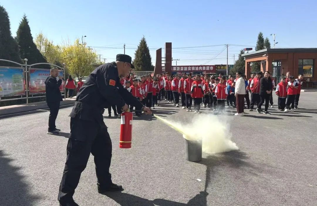 【卓越東小|校車演練】東勝街小學(xué)開展校車安全演練,共筑校園安全防線 圖片