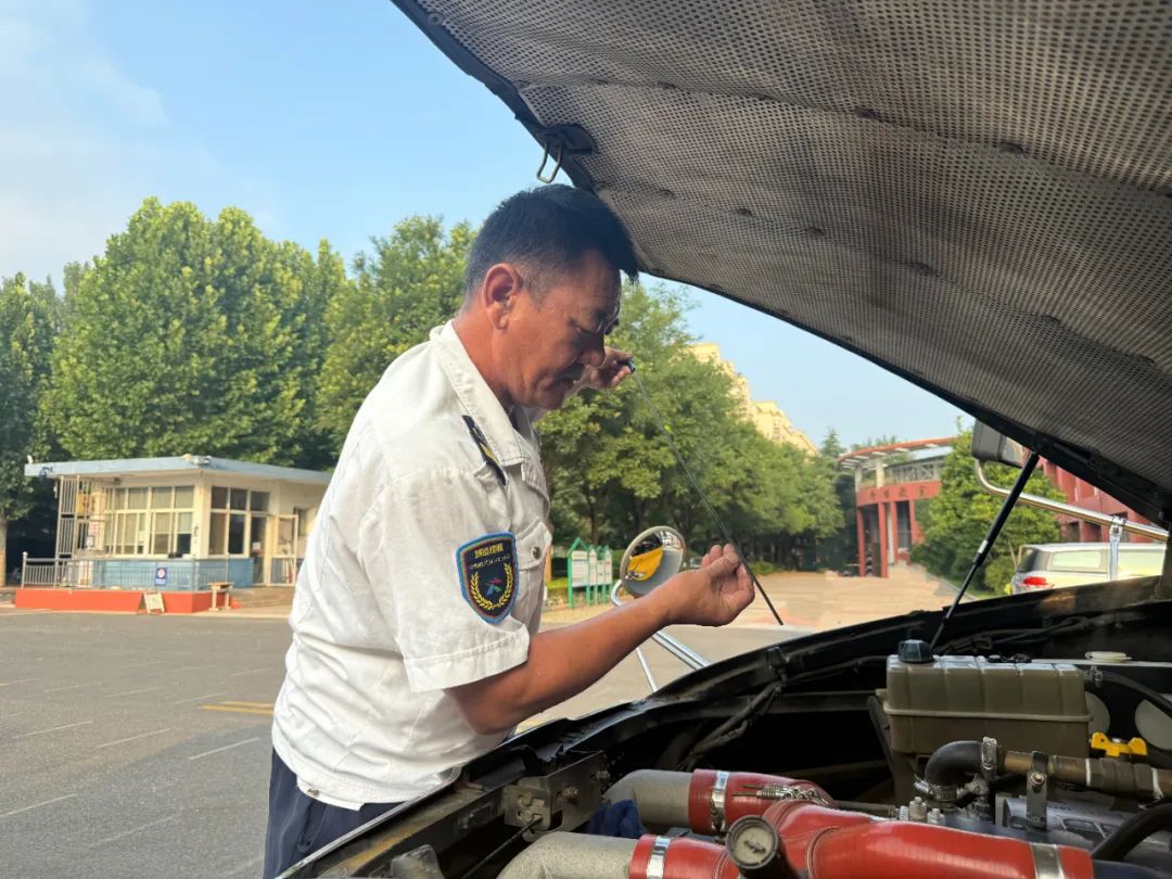 溫馨護(hù)航 逐夢綠茵 | 溫馨校車全力做好第一屆“海洋星鯊杯”少兒足球邀請賽運(yùn)輸保障 溫馨護(hù)航 逐夢綠茵 | 溫馨校車全力做好第一屆“海洋星鯊杯”少兒足球邀請賽運(yùn)輸保障