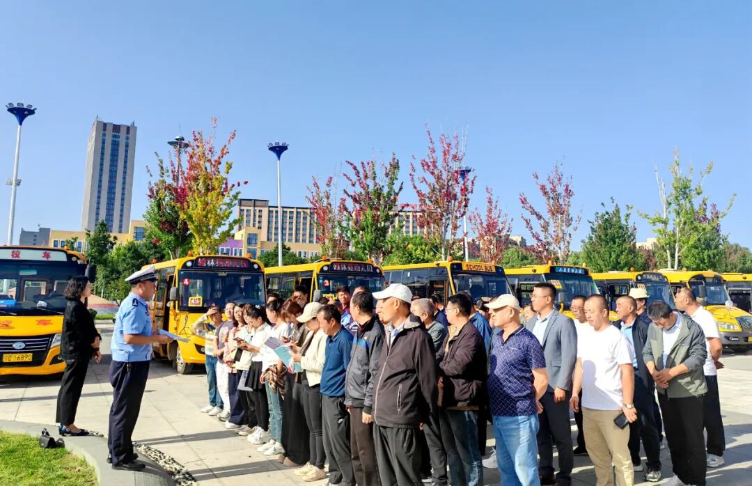 護航開學季 | 固原交警強化校車安全“大檢查”,筑牢學生“平安路”! 護航開學季 | 固原交警強化校車安全“大檢查”,筑牢學生“平安路”!
