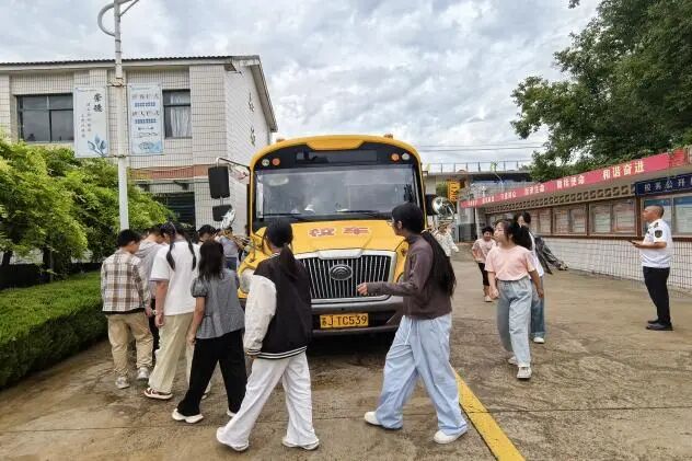 筑牢校車安全防線 守護學生平安出行——樓王初中開展校車安全教育活動 筑牢校車安全防線 守護學生平安出行——樓王初中開展校車安全教育活動