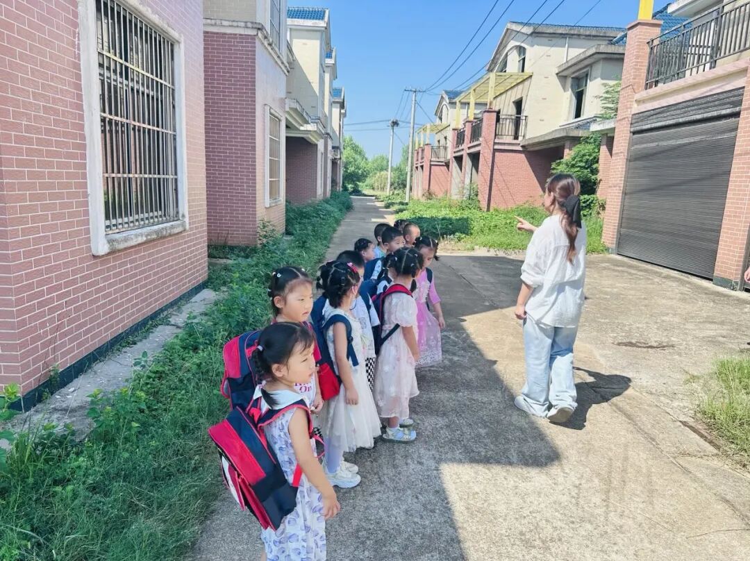 【平安校園】安全“童”行,防患未然——東幼校車應急疏散演練紀實 【平安校園】安全“童”行,防患未然——東幼校車應急疏散演練紀實