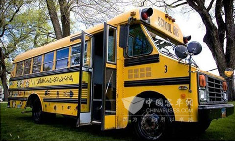 B型校車
