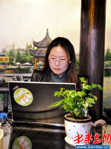 代表做客青島微博談校車 坦言220元/月仍賠錢