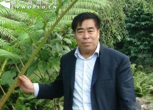 袁桂林：應制定《校車法》為校車安全保駕