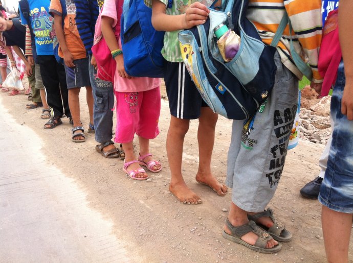 校車在哪里?(圖) 校車在哪里?(圖)