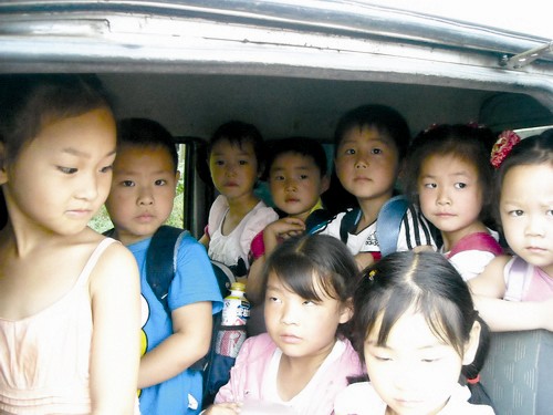 沙市一校車超載 司機(jī)無(wú)證駕駛 沙市一校車超載 司機(jī)無(wú)證駕駛