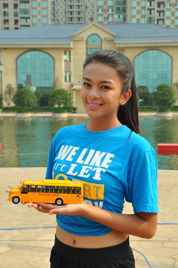 天娛群星助陣《全力以赴》 出力捐助快樂校車