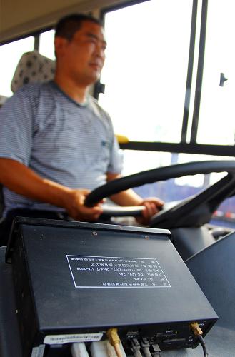 山東臨淄校車安裝“黑匣子” 實現24小時動態監管 山東臨淄校車安裝“黑匣子” 實現24小時動態監管