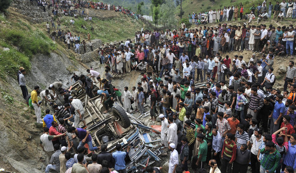 印度為何一再發(fā)生校車慘??？