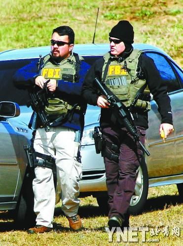 美疑犯槍殺校車司機劫持幼童 已與警方對持4天