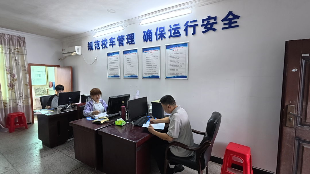 永興縣103臺校車完成5G智能安防升級/ 永興縣103臺校車完成5G智能安防升級