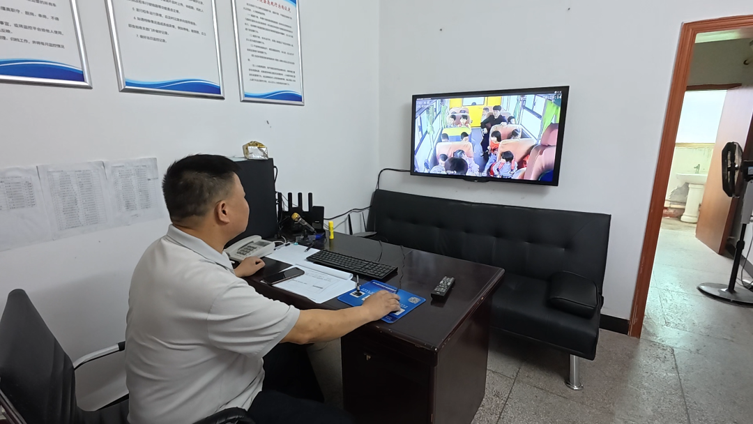 永興縣103臺校車完成5G智能安防升級/ 永興縣103臺校車完成5G智能安防升級