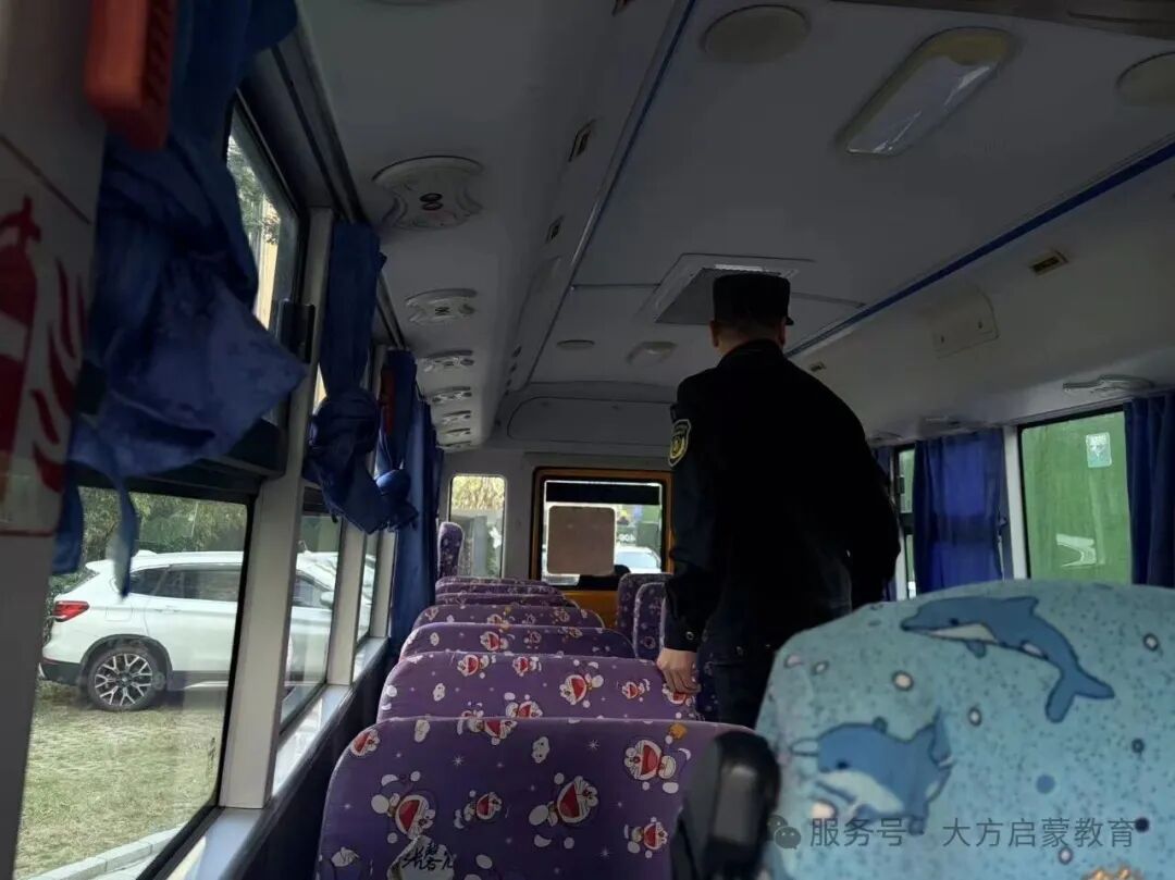 嚴(yán)查校車(chē)除隱患 守護(hù)學(xué)生平安行 圖片