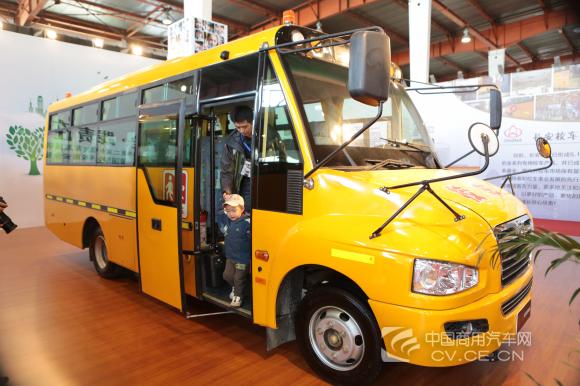 一汽校車:智在安全 踐責在心 一汽校車:智在安全 踐責在心