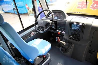 孩子安全大過天 深入體驗宇通“小飛俠”校車 1