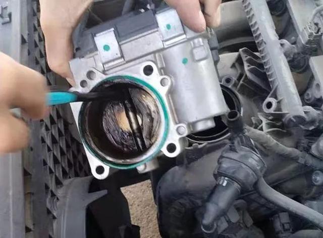 校車發動機節氣門的保養方法,你能自己清洗嗎? 校車發動機節氣門的保養方法,你能自己清洗嗎?