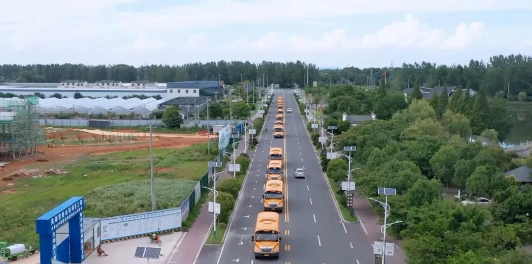在蕪湖,宇通校車守護孩子們10年上學路 在蕪湖,宇通校車守護孩子們10年上學路