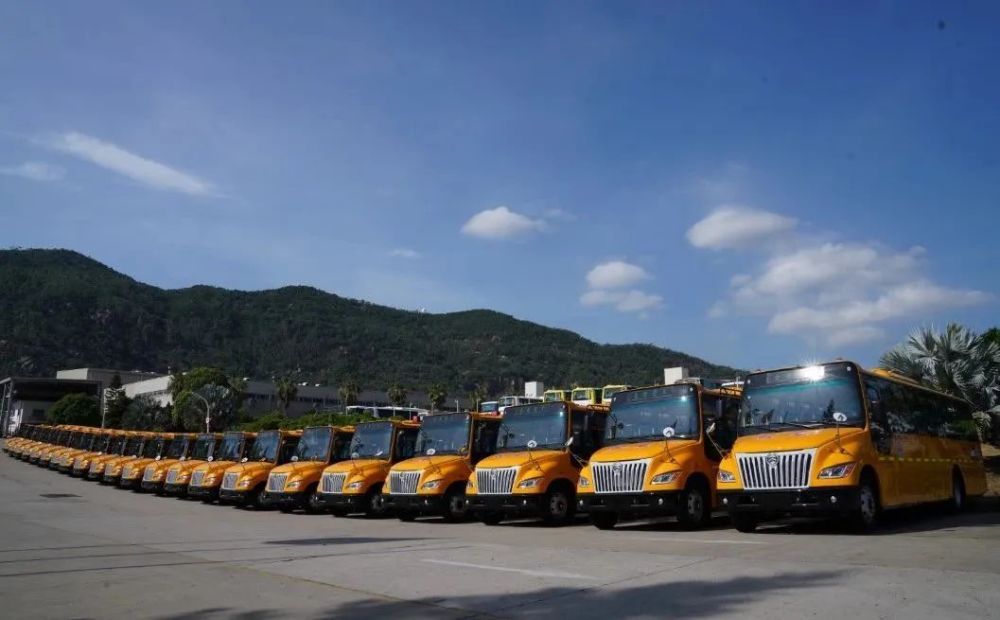 平安上學路,金旅校車為“愛”守護 平安上學路,金旅校車為“愛”守護