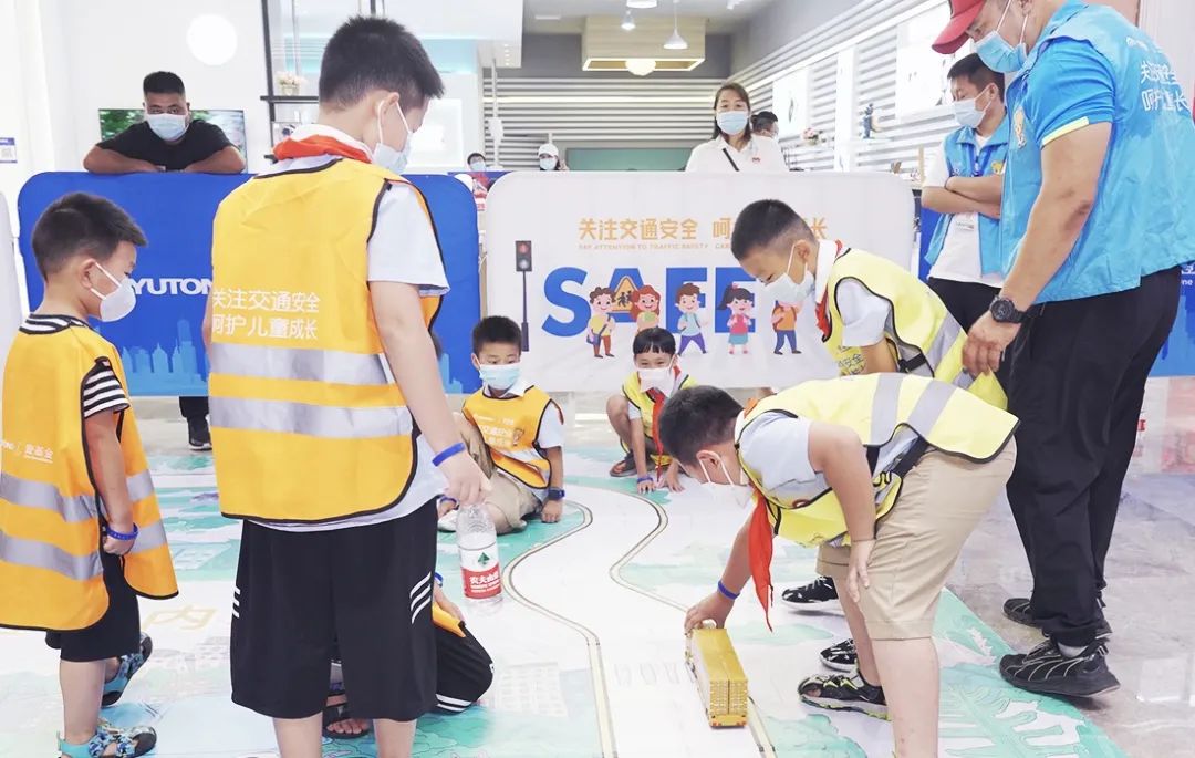 2022宇通&壹基金兒童交通公益行年度“更”新! 2022宇通&壹基金兒童交通公益行年度“更”新!