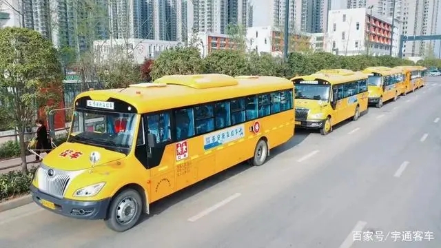 十年堅守上學(xué)路,新星校車開啟西安高端校車市場大門 十年堅守上學(xué)路,新星校車開啟西安高端校車市場大門