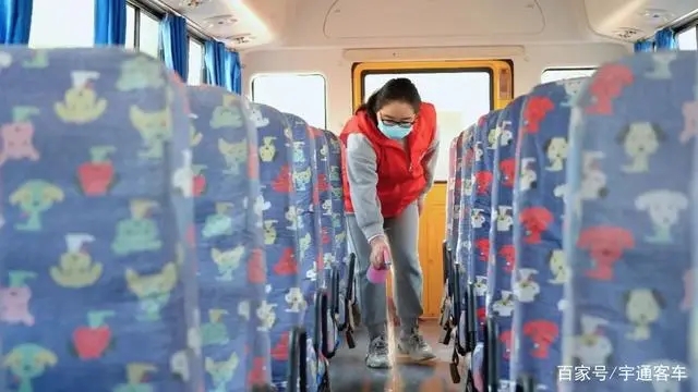 十年堅守上學(xué)路,新星校車開啟西安高端校車市場大門 十年堅守上學(xué)路,新星校車開啟西安高端校車市場大門