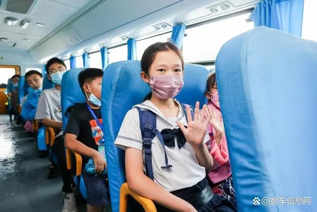 黃驊校車聯手宇通,把公益做成事業 黃驊校車聯手宇通,把公益做成事業