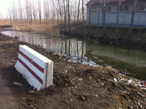 山東高密幼兒園校車發生事故5人受傷 車主被控制 高密一接送幼兒園學生面包車發生事故 5人受傷